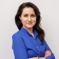 Louisa Slavkova front